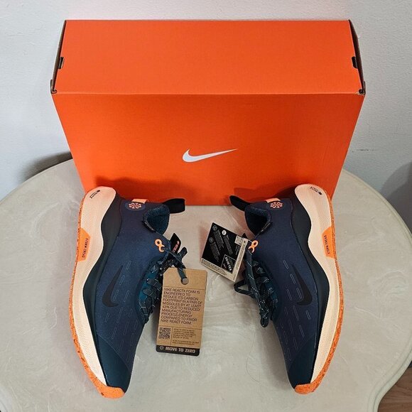Nike Infinity RN 4 GORE-TEX Waterproof Road Running Shoes Men's 6.5 FB2204 300 - Picture 4 of 6